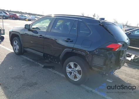 2019 Toyota Rav4 Xle z USA, uszkodzony, nr VIN JTMP1RFVXKJ013869